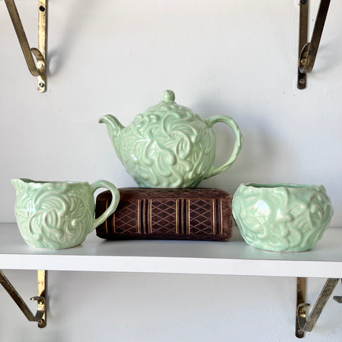 Chrys Ware Teapot Set
