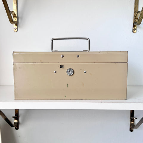 Vintage Beach Mini Toolbox