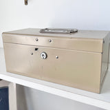 Vintage Beach Mini Toolbox