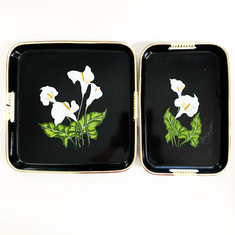 Set of 2 Laquerware Iris Serving Trays
